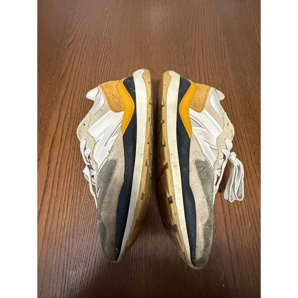 New Balance 57/40 sz 9.5